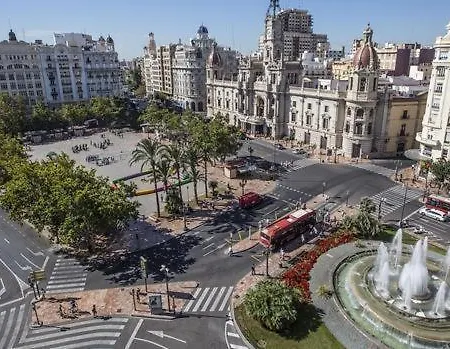 Atico Exclusivo Del Siglo Xvi Con Dos Terrazas En El Corazon De Ciutat Vella Apartmán *